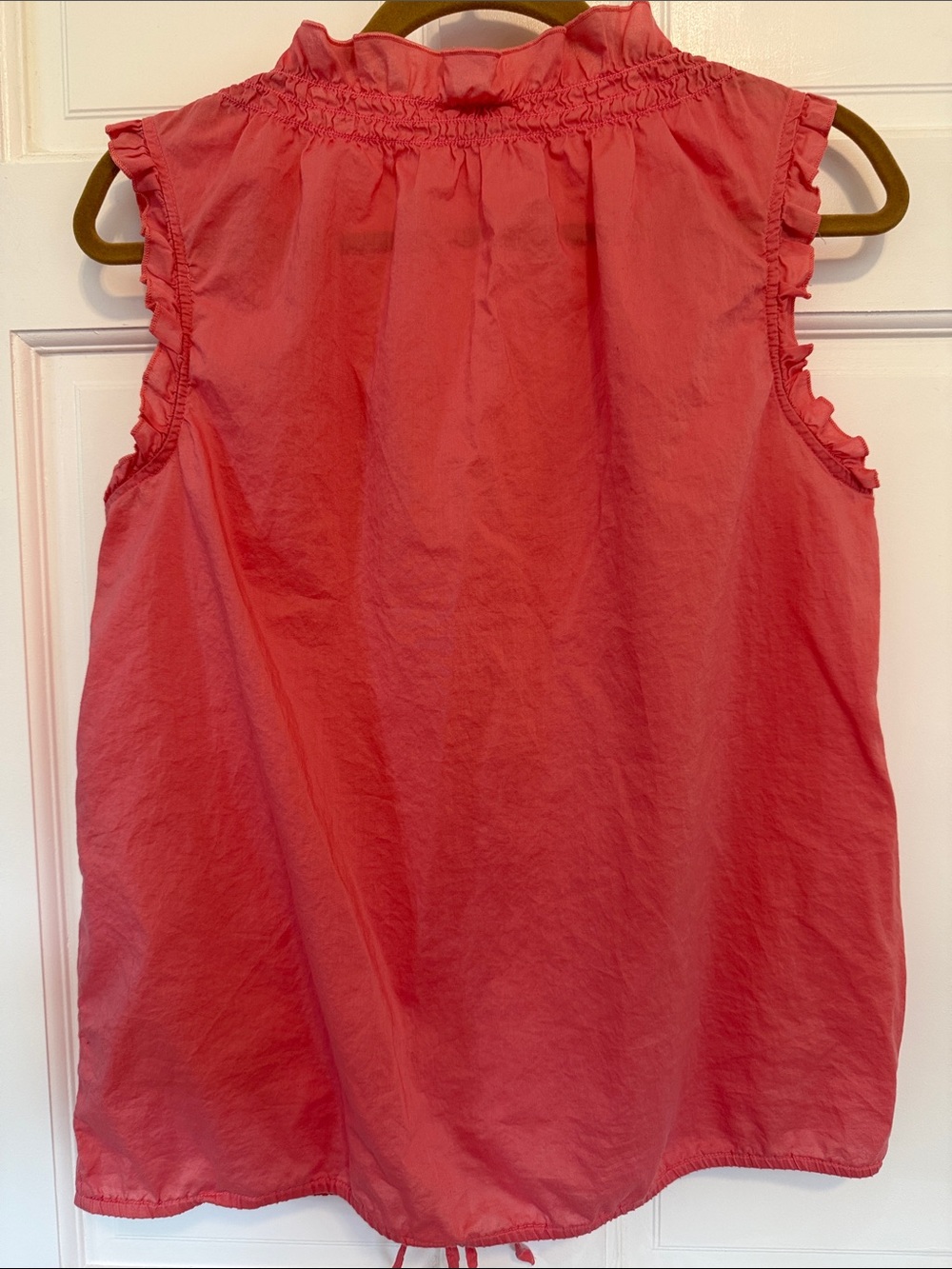 Loft Sleeveless Ruffled Button-Front Top in Coral Pink - L - Picture 2 of 3